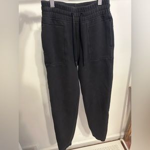 Lululemon joggers!!